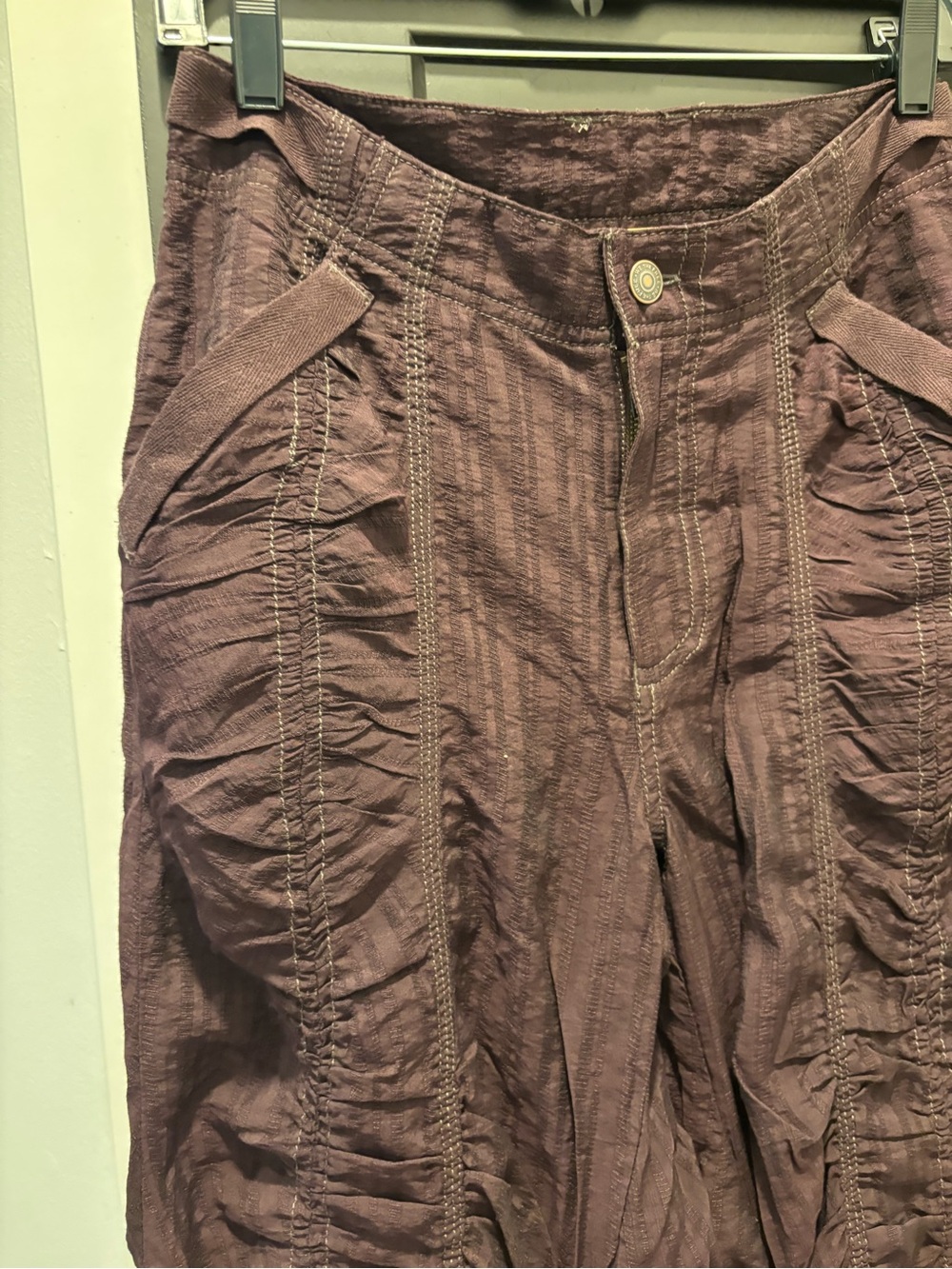 Free People Scorpio Shirred Cargo Pants XS NWT Black Coffee Brown We The Free - Picture 8 of 13